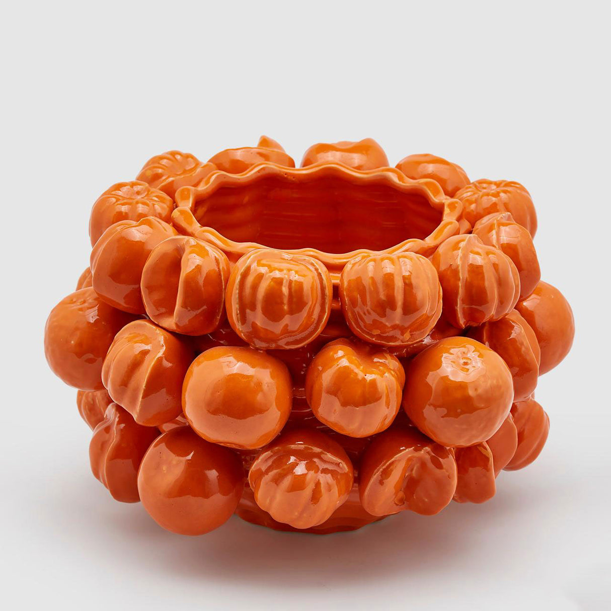 Vaso Chakra EDG in ceramica arancione con mandarini in rilievo 31x22 cm